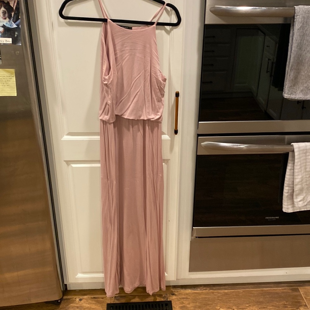 3 item bundle for $15✨ Pink high neck maxi dress